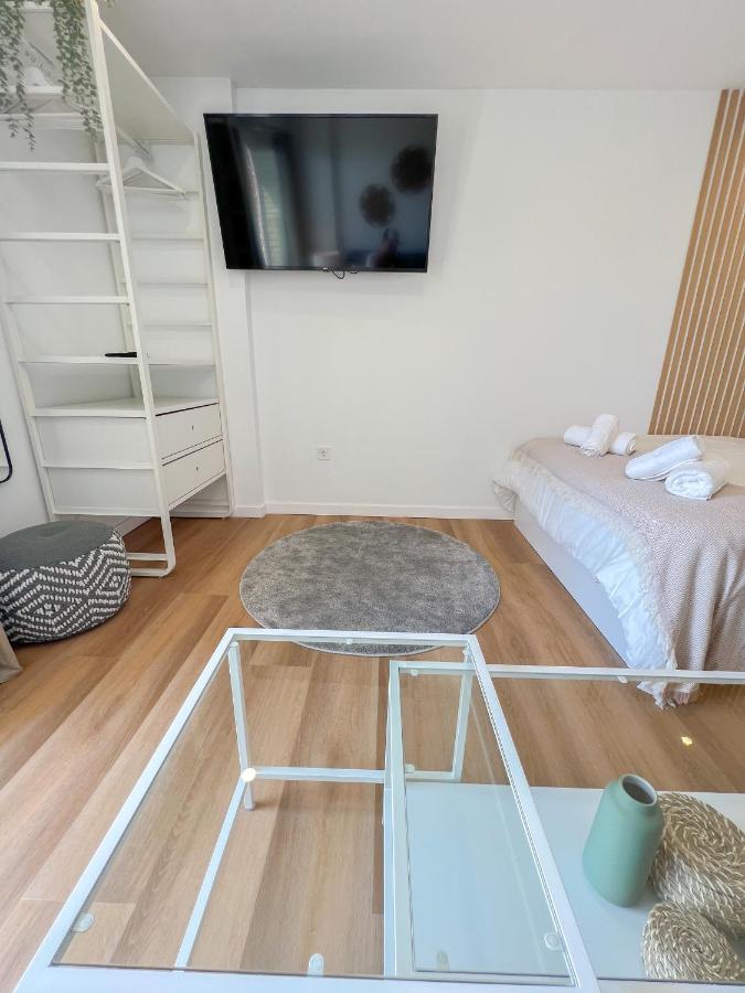 Cozy Studio With Sea Views Benalmádena Dış mekan fotoğraf